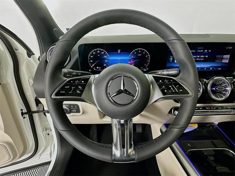 new 2025 Mercedes-Benz GLA 250 car, priced at $50,625