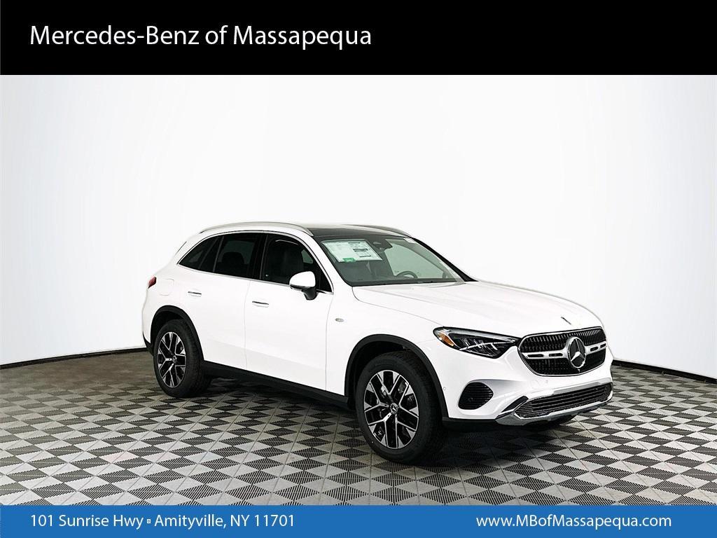 new 2025 Mercedes-Benz GLC 350e car, priced at $65,270