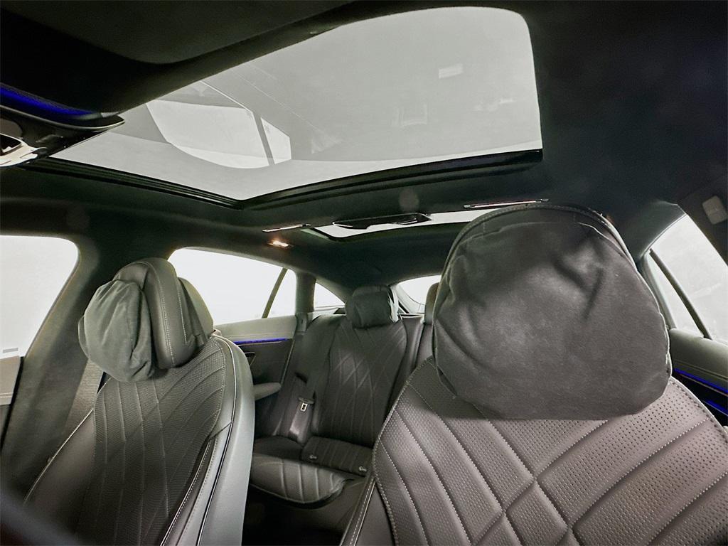 new 2024 Mercedes-Benz EQS 450 car, priced at $128,925