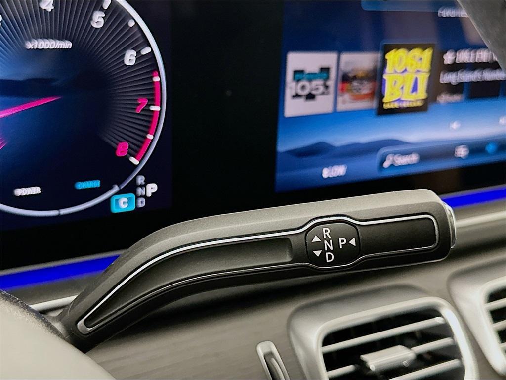 new 2025 Mercedes-Benz GLS 450 car, priced at $102,235