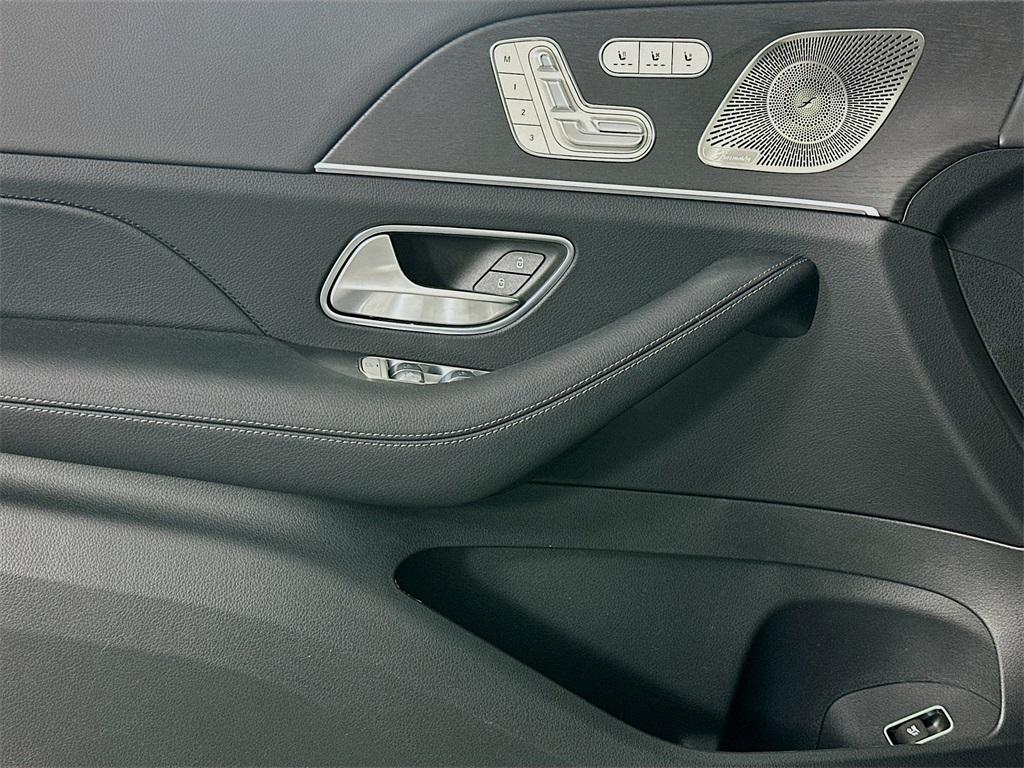 new 2025 Mercedes-Benz GLS 450 car, priced at $102,235
