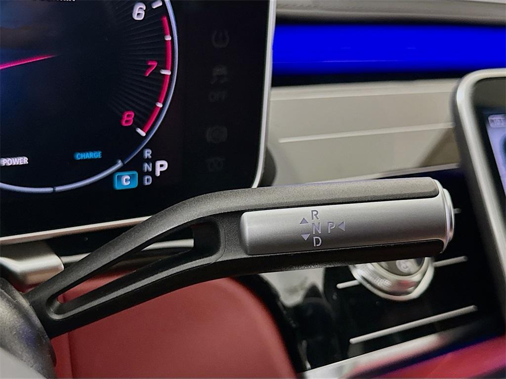 new 2025 Mercedes-Benz S-Class car, priced at $154,425