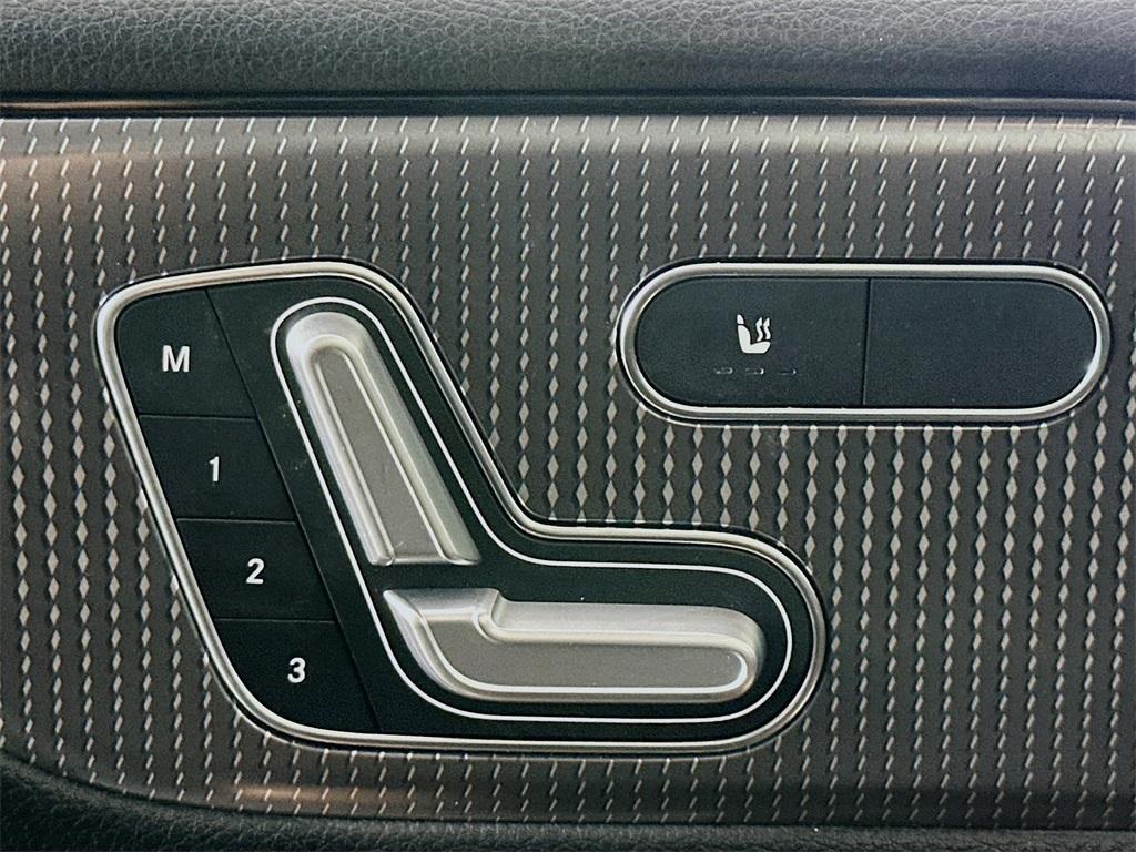 used 2020 Mercedes-Benz GLB 250 car, priced at $24,000