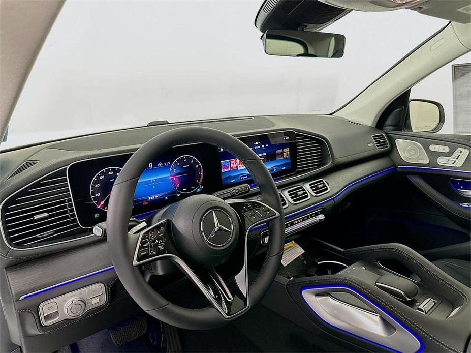 new 2025 Mercedes-Benz GLE 580 car, priced at $96,519