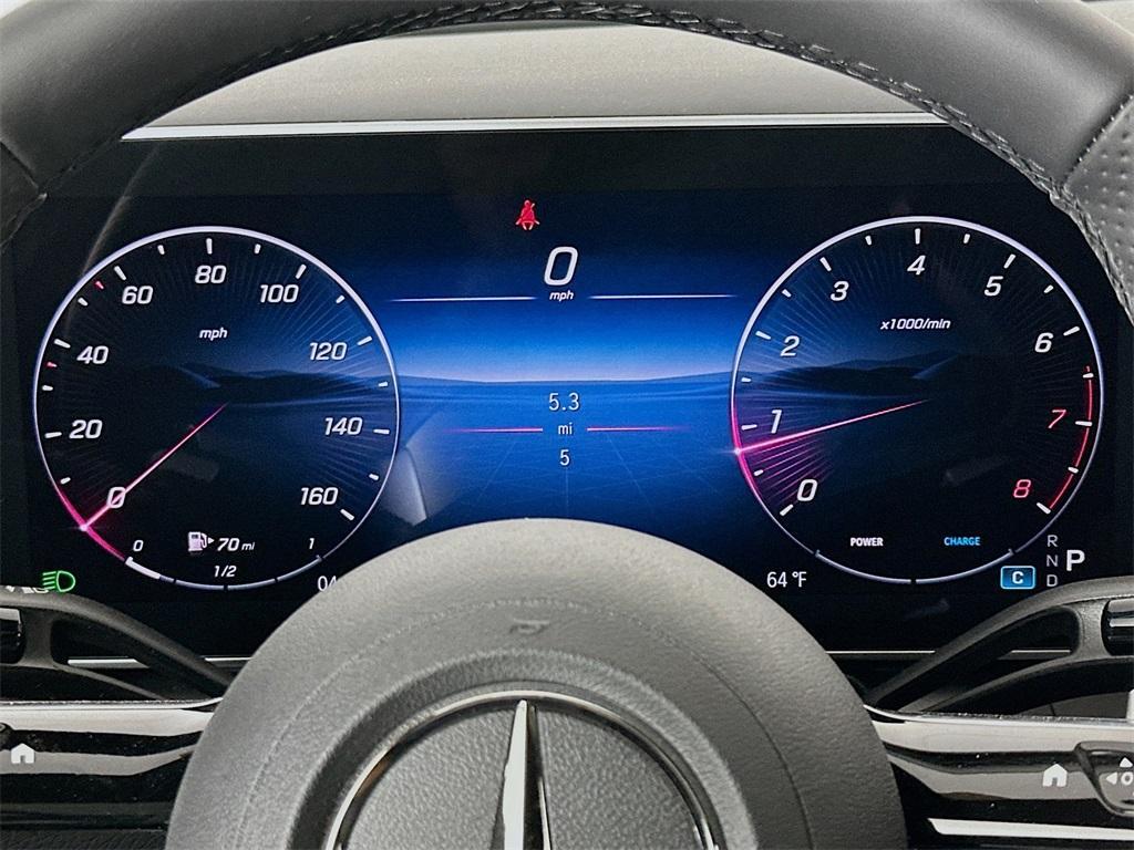 new 2025 Mercedes-Benz GLC 300 car, priced at $61,850