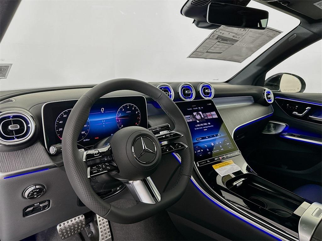 new 2025 Mercedes-Benz GLC 300 car, priced at $61,850