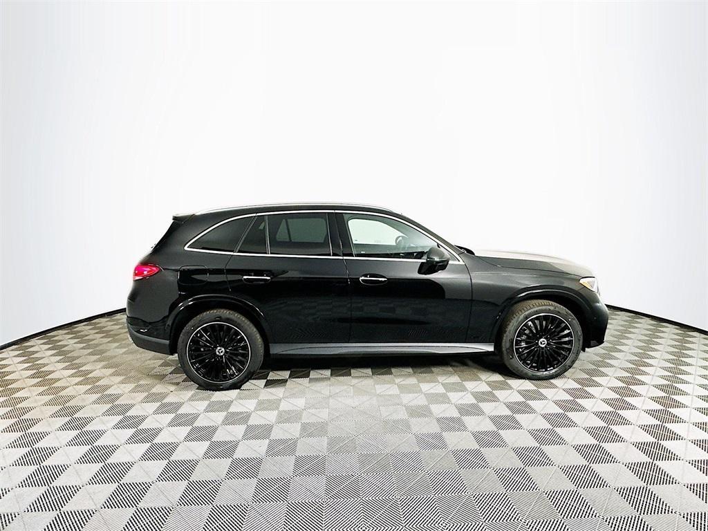 new 2025 Mercedes-Benz GLC 300 car, priced at $61,850