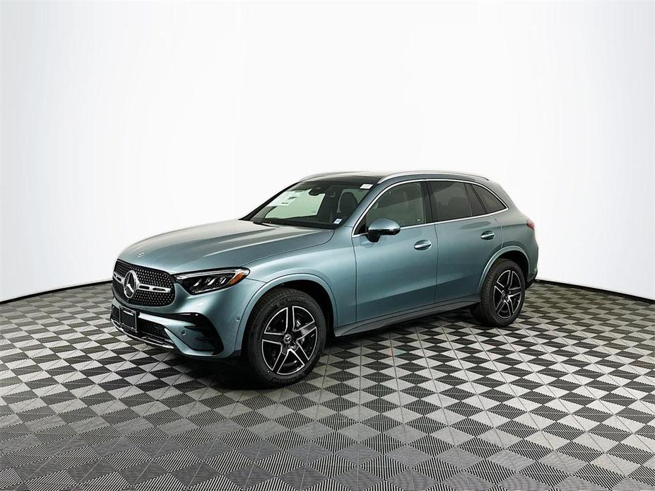 new 2025 Mercedes-Benz GLC 300 car, priced at $61,515