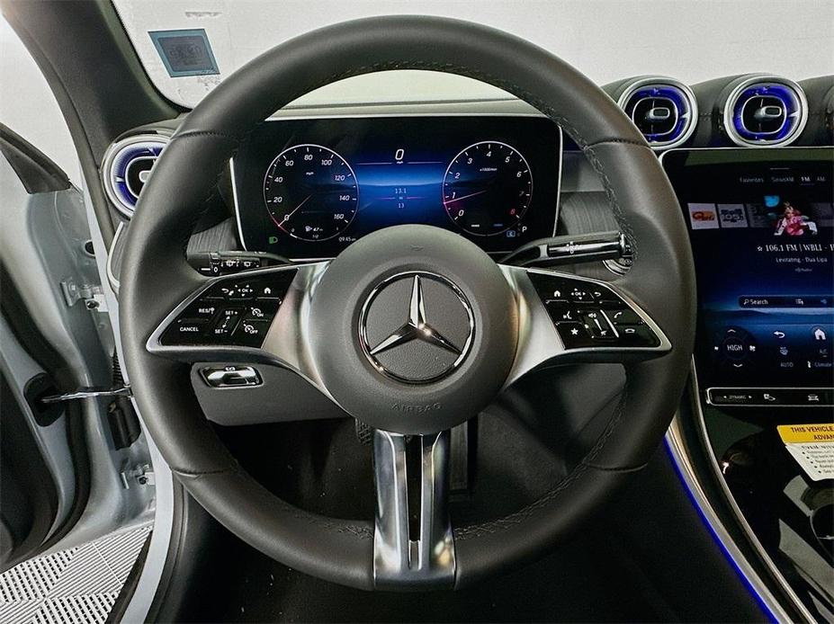 new 2025 Mercedes-Benz GLC 300 car