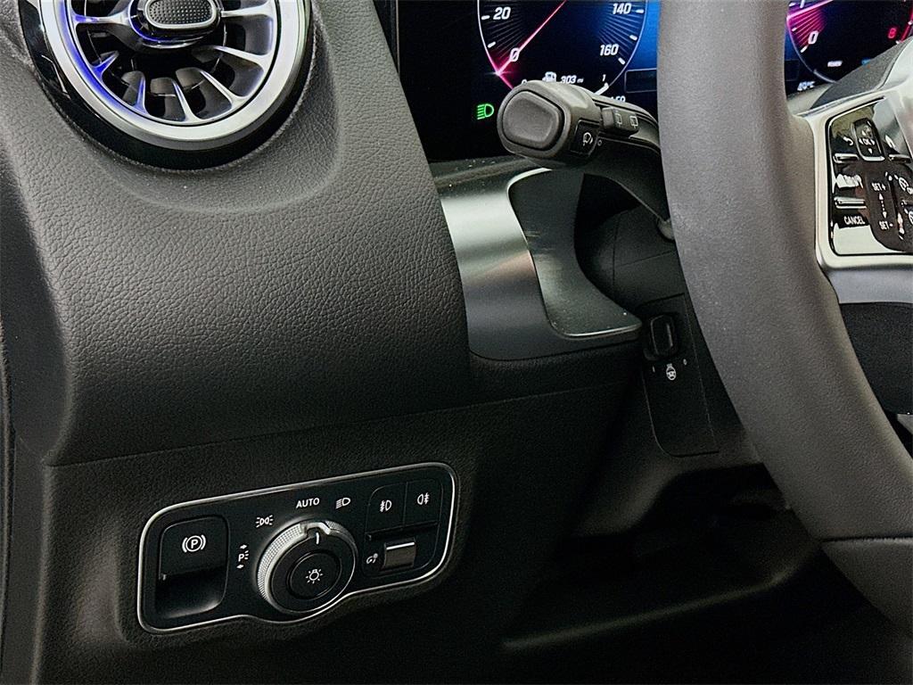 new 2026 Mercedes-Benz GLB 250 car, priced at $52,820