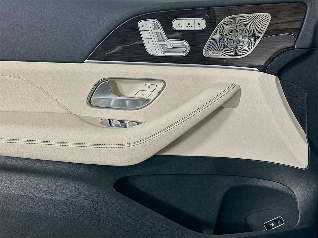 new 2026 Mercedes-Benz GLS 450 car, priced at $94,750