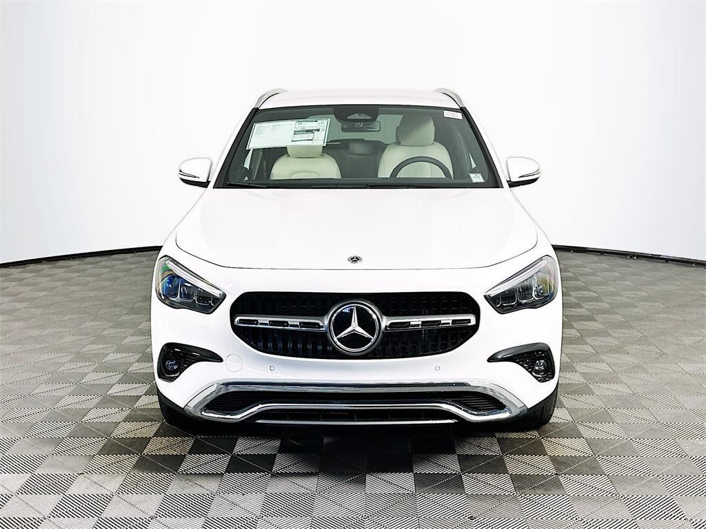 new 2025 Mercedes-Benz GLA 250 car, priced at $47,295