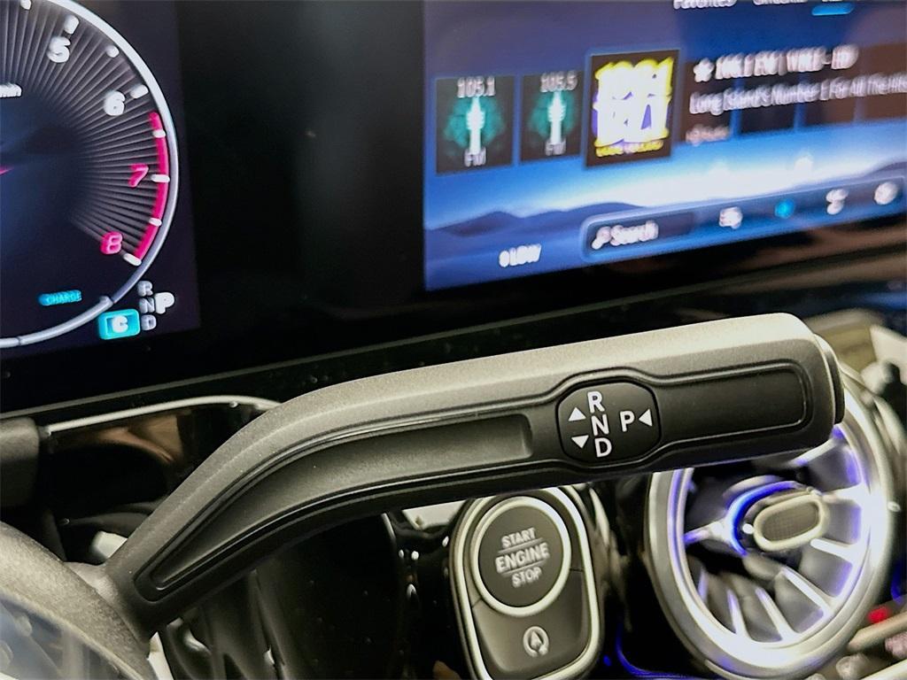 new 2025 Mercedes-Benz GLA 250 car, priced at $47,295
