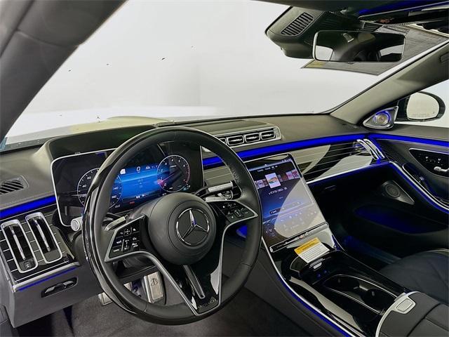 new 2024 Mercedes-Benz Maybach S 580 car, priced at $220,870
