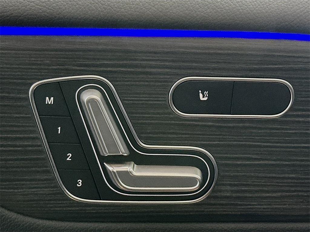 new 2025 Mercedes-Benz GLB 250 car, priced at $53,775