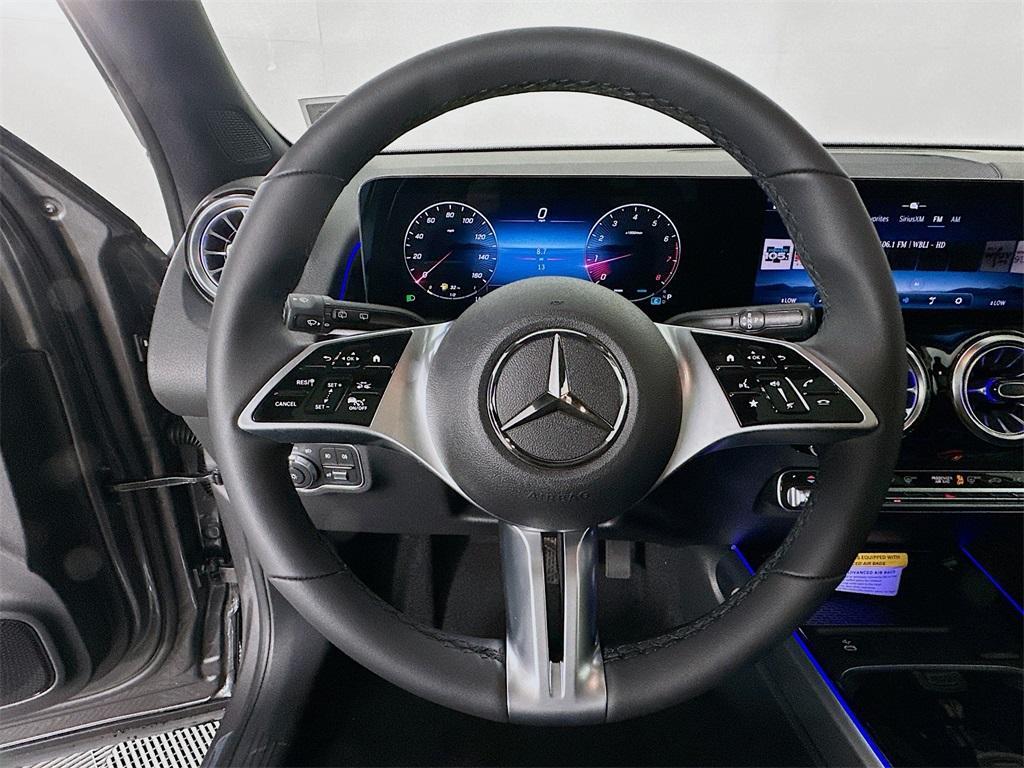 new 2025 Mercedes-Benz GLB 250 car, priced at $53,775