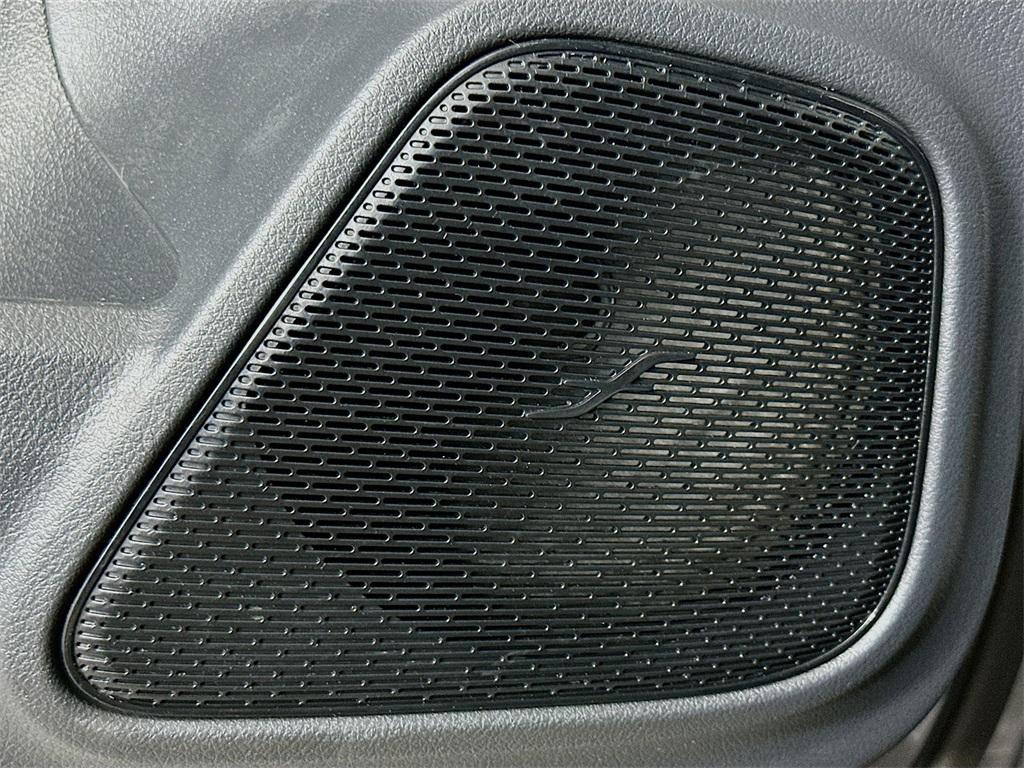 new 2025 Mercedes-Benz GLB 250 car, priced at $53,775