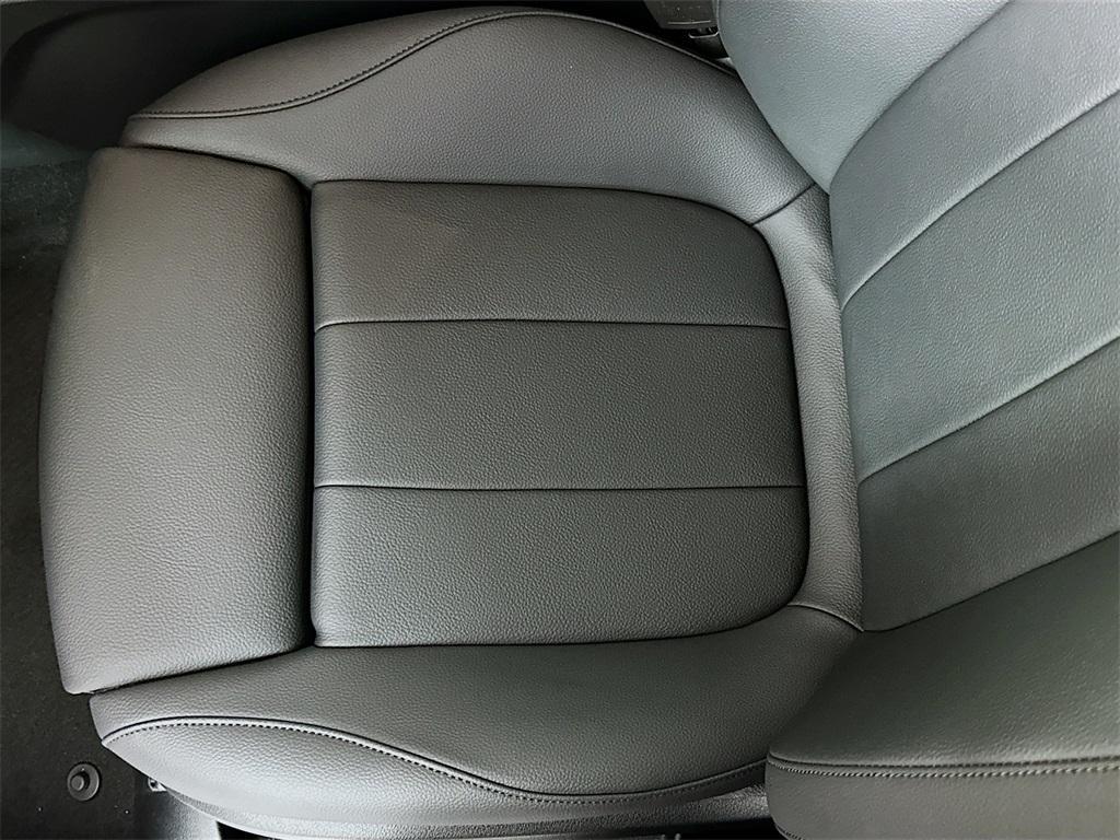 new 2025 Mercedes-Benz GLB 250 car, priced at $53,775