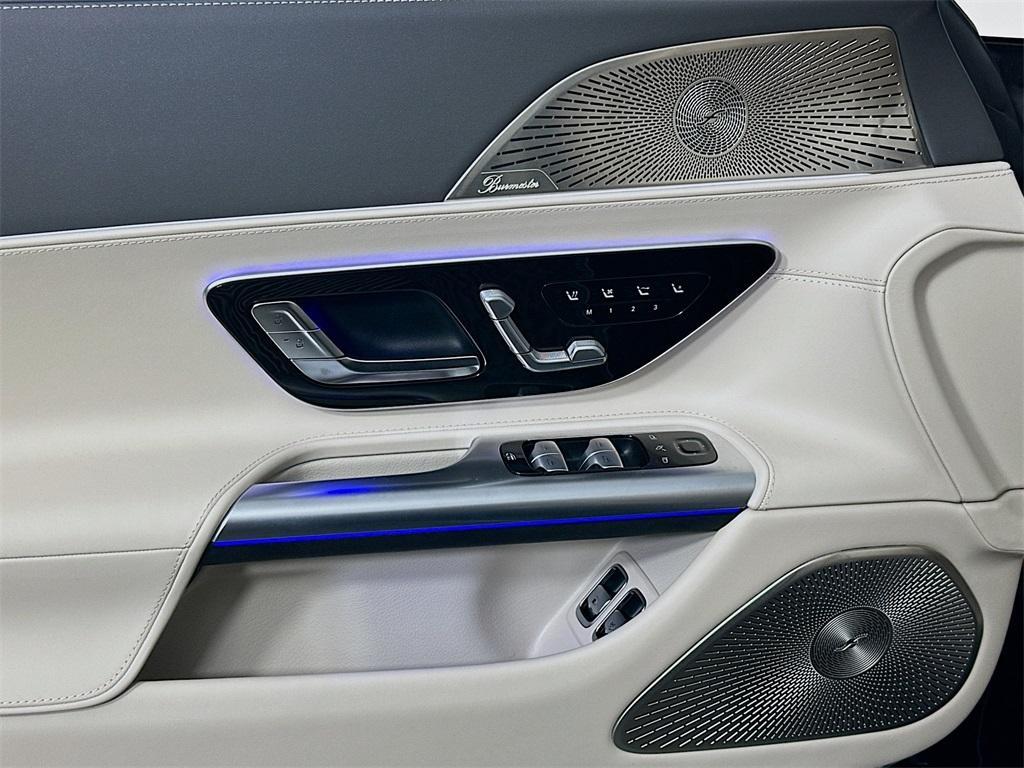 new 2025 Mercedes-Benz AMG SL 63 car, priced at $221,390