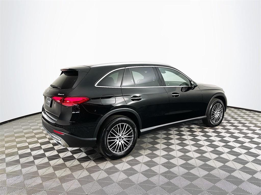 used 2025 Mercedes-Benz GLC 300 car