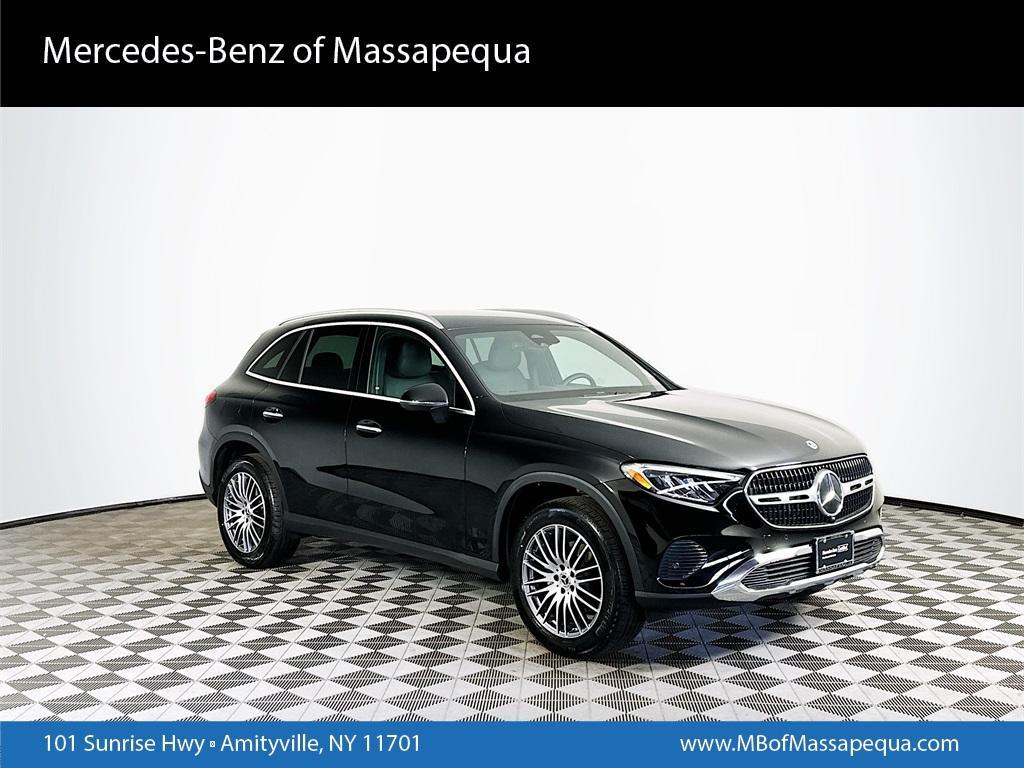 used 2025 Mercedes-Benz GLC 300 car