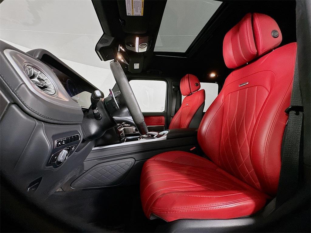 used 2022 Mercedes-Benz AMG G 63 car, priced at $170,000