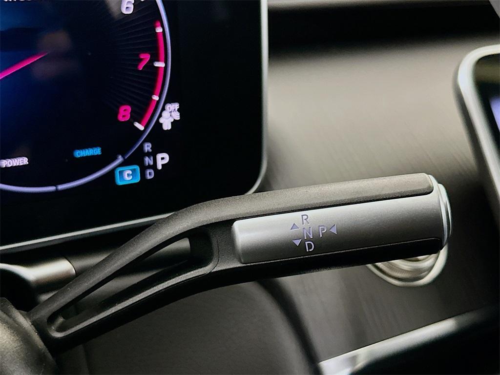 new 2025 Mercedes-Benz S-Class car, priced at $122,095