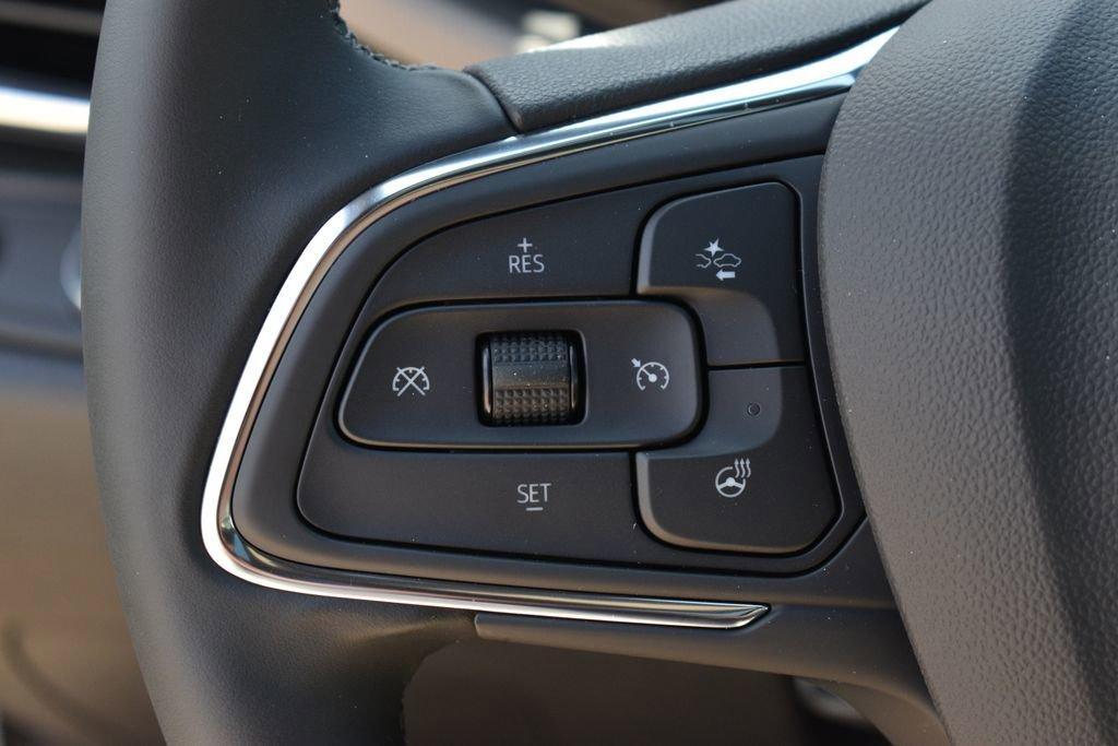 new 2025 Buick Envista car, priced at $32,085