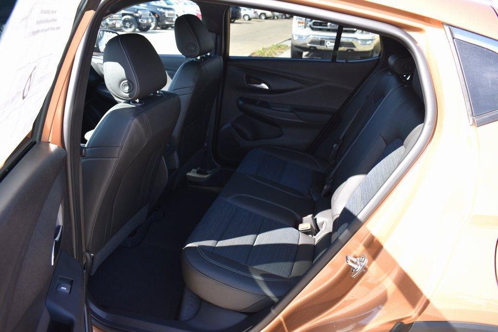 new 2025 Buick Envista car, priced at $26,285
