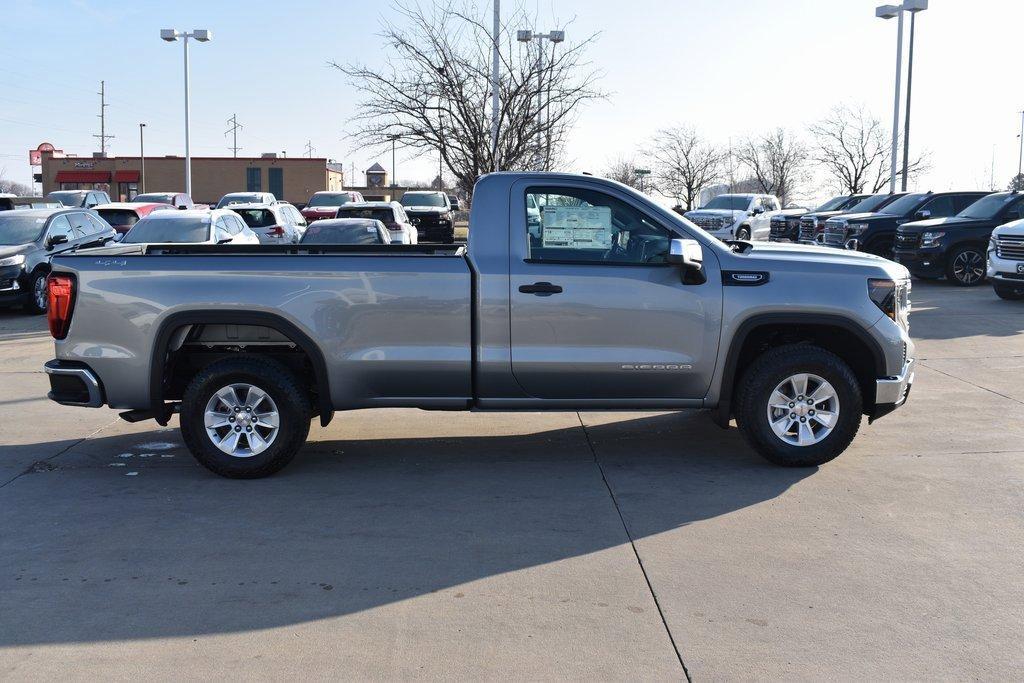 new 2025 GMC Sierra 1500 car, priced at $42,425