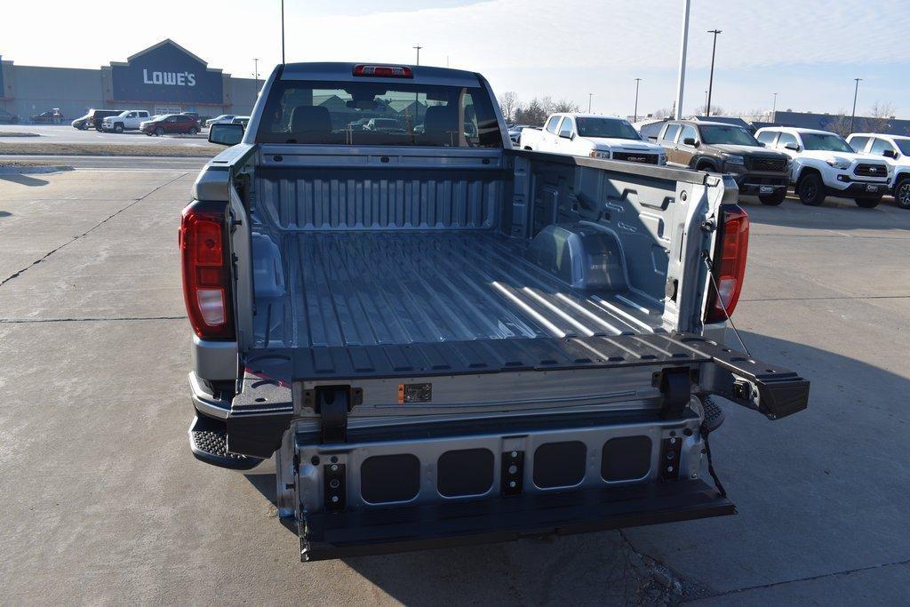 new 2025 GMC Sierra 1500 car, priced at $42,425