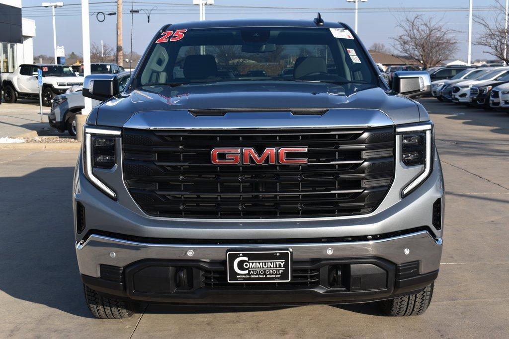 new 2025 GMC Sierra 1500 car, priced at $42,425