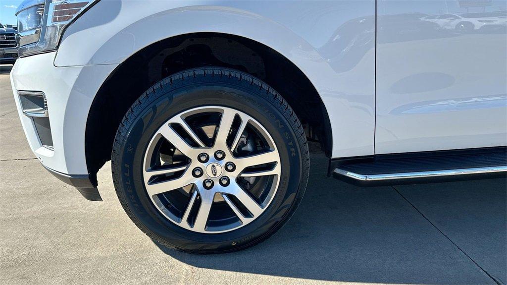 used 2022 Ford Expedition Max car, priced at $50,756