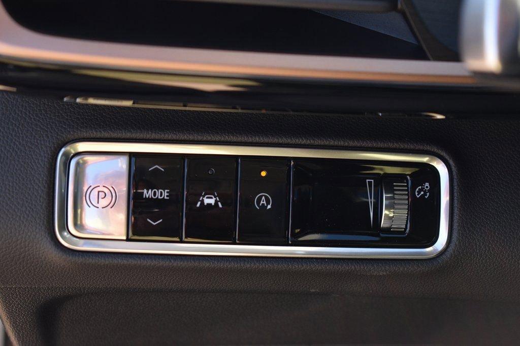 new 2025 Buick Envision car, priced at $41,961