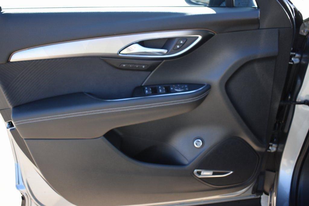 new 2025 Buick Envision car, priced at $41,961