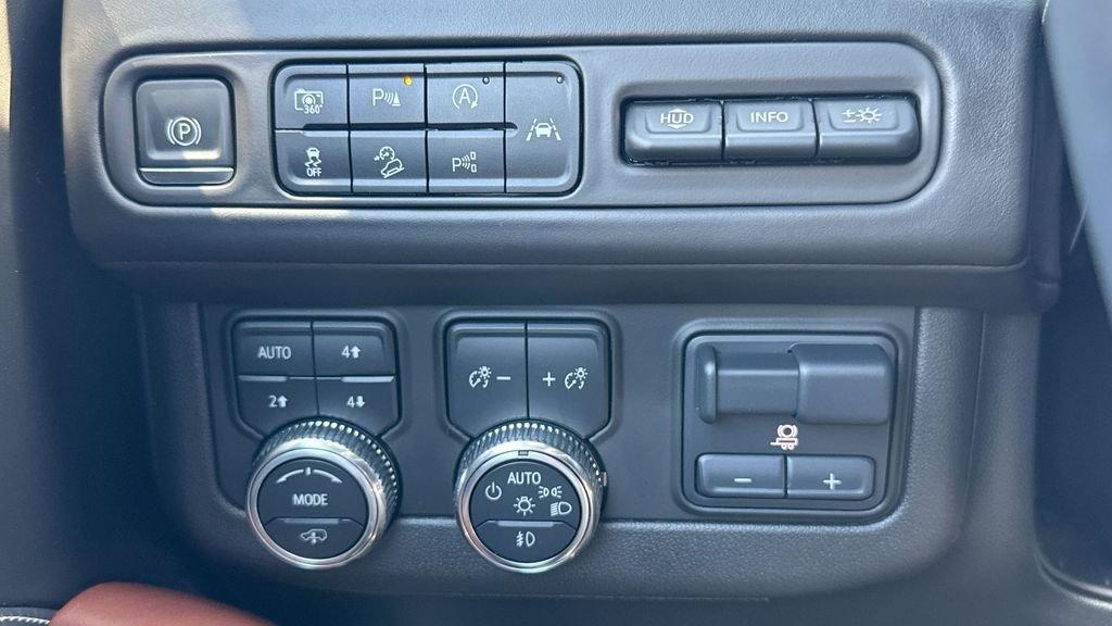 used 2023 GMC Yukon XL car, priced at $79,601