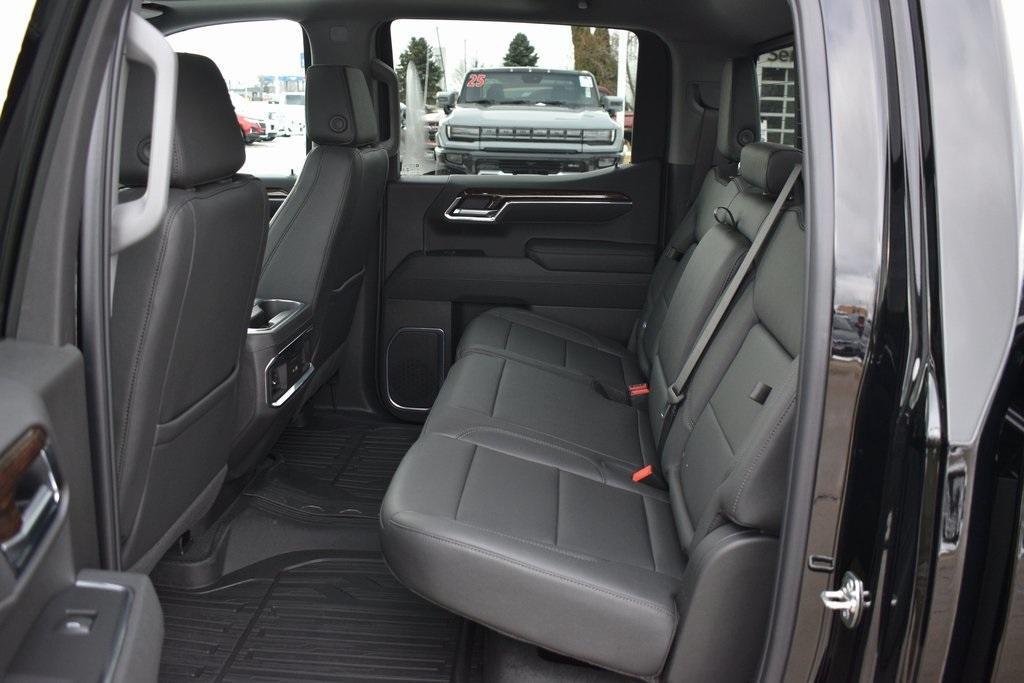 new 2025 GMC Sierra 1500 car, priced at $66,170