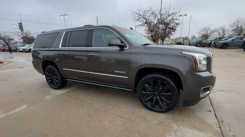 used 2019 GMC Yukon XL car, priced at $32,863