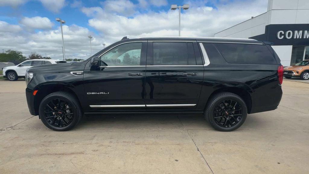 used 2023 GMC Yukon XL car, priced at $61,496
