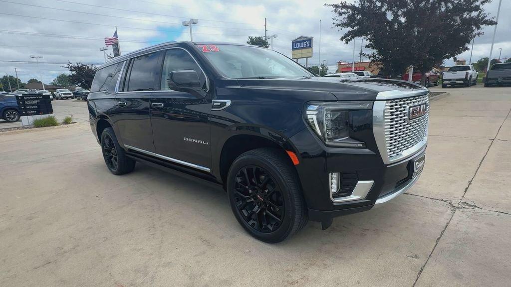 used 2023 GMC Yukon XL car, priced at $61,496
