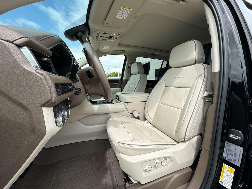 used 2023 GMC Yukon XL car, priced at $61,496