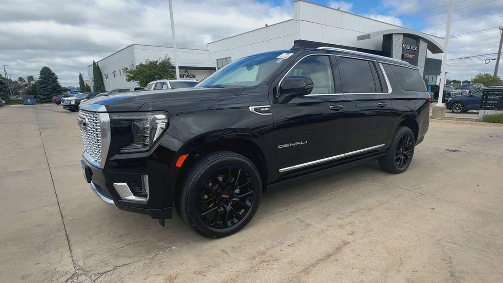 used 2023 GMC Yukon XL car, priced at $61,496