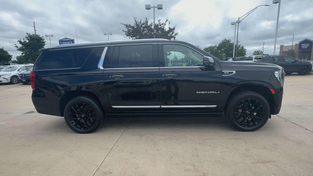 used 2023 GMC Yukon XL car, priced at $61,496