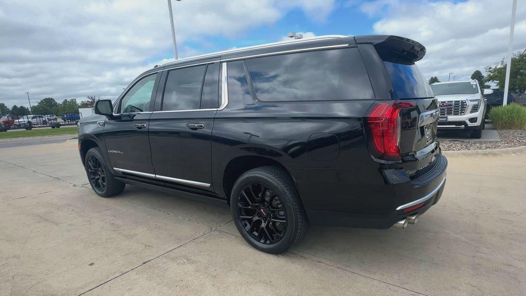 used 2023 GMC Yukon XL car, priced at $61,496