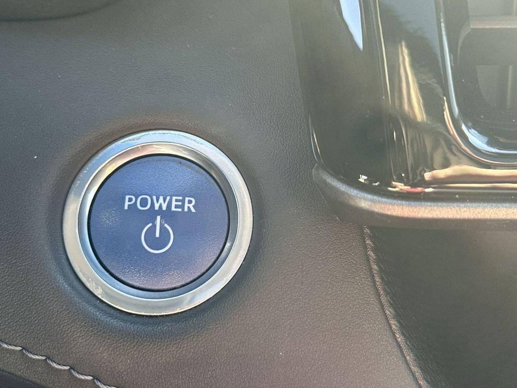 used 2021 Toyota Highlander Hybrid car, priced at $31,449