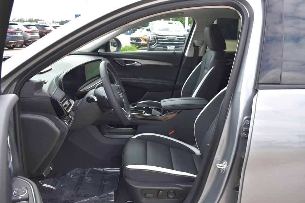 new 2025 Buick Envision car, priced at $41,961