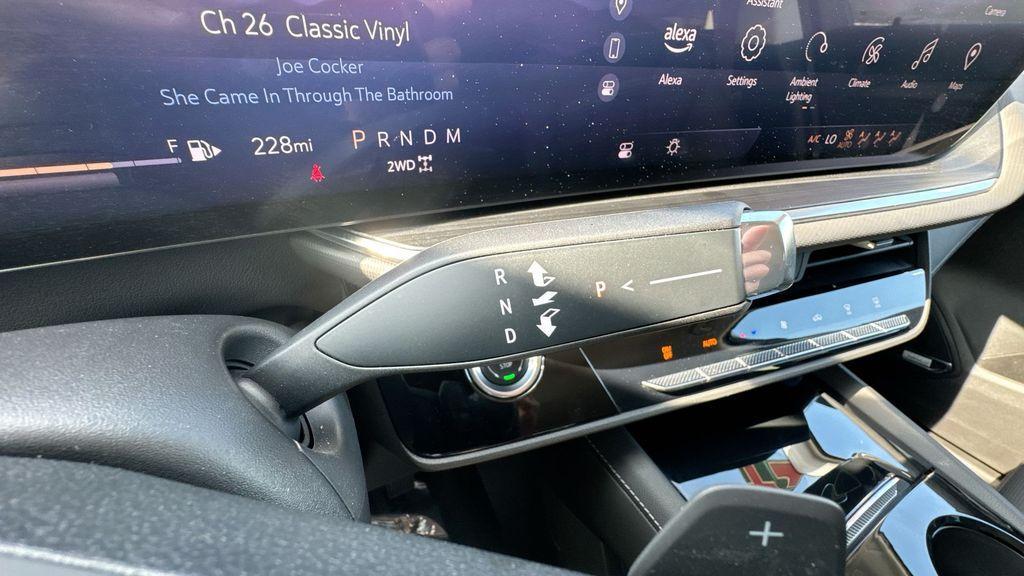 used 2024 Buick Envision car, priced at $29,989