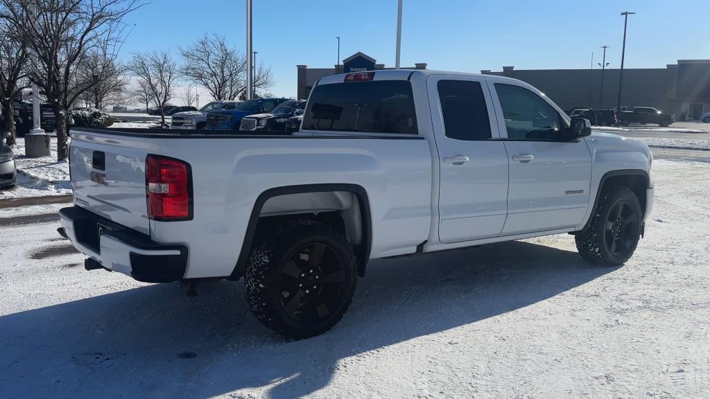 used 2018 GMC Sierra 1500 car, priced at $27,194