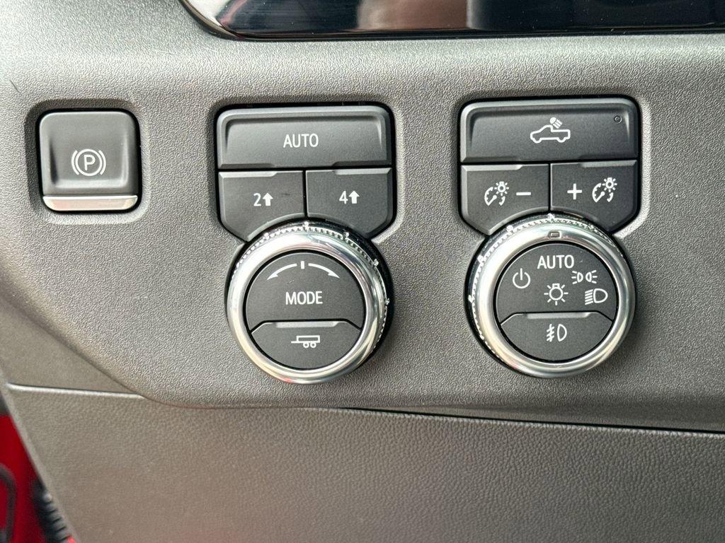 used 2022 GMC Sierra 1500 car, priced at $40,939