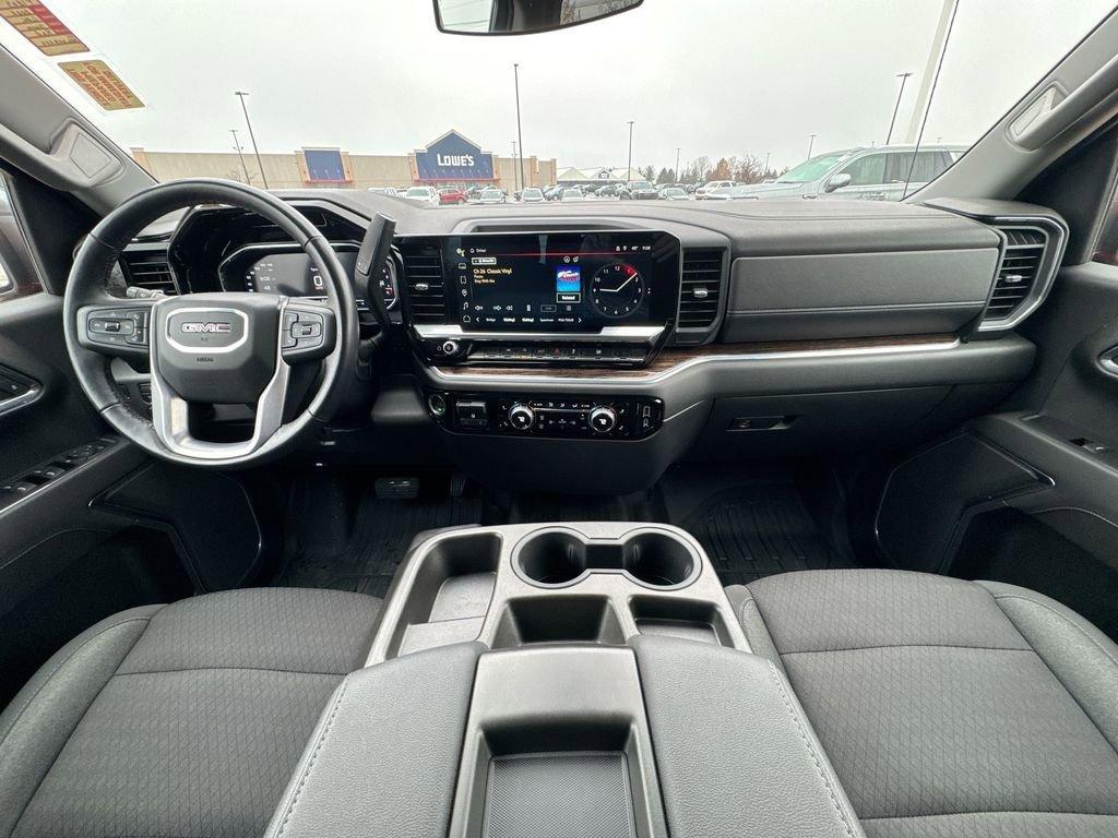 used 2022 GMC Sierra 1500 car, priced at $40,939